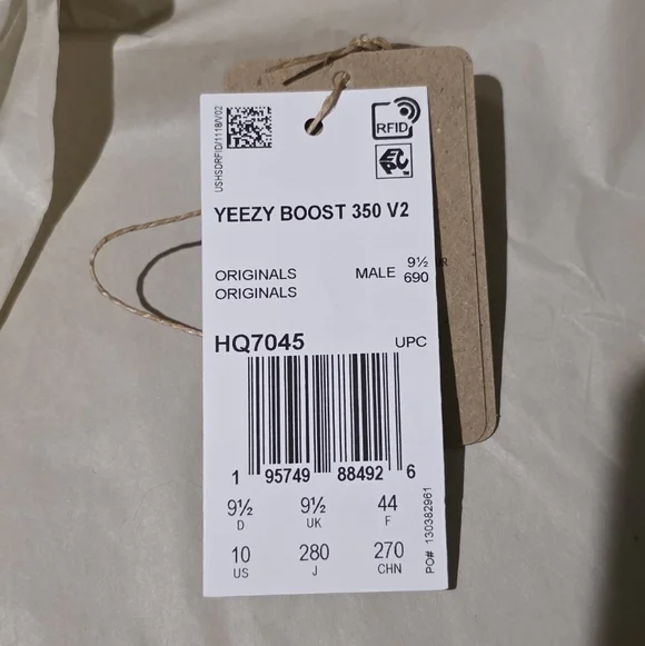 Adidas Yeezy Boost 350 V2 Carbon Beluga HQ7045 Size 10 Mens/ 11 Womens - Picture 5 of 5